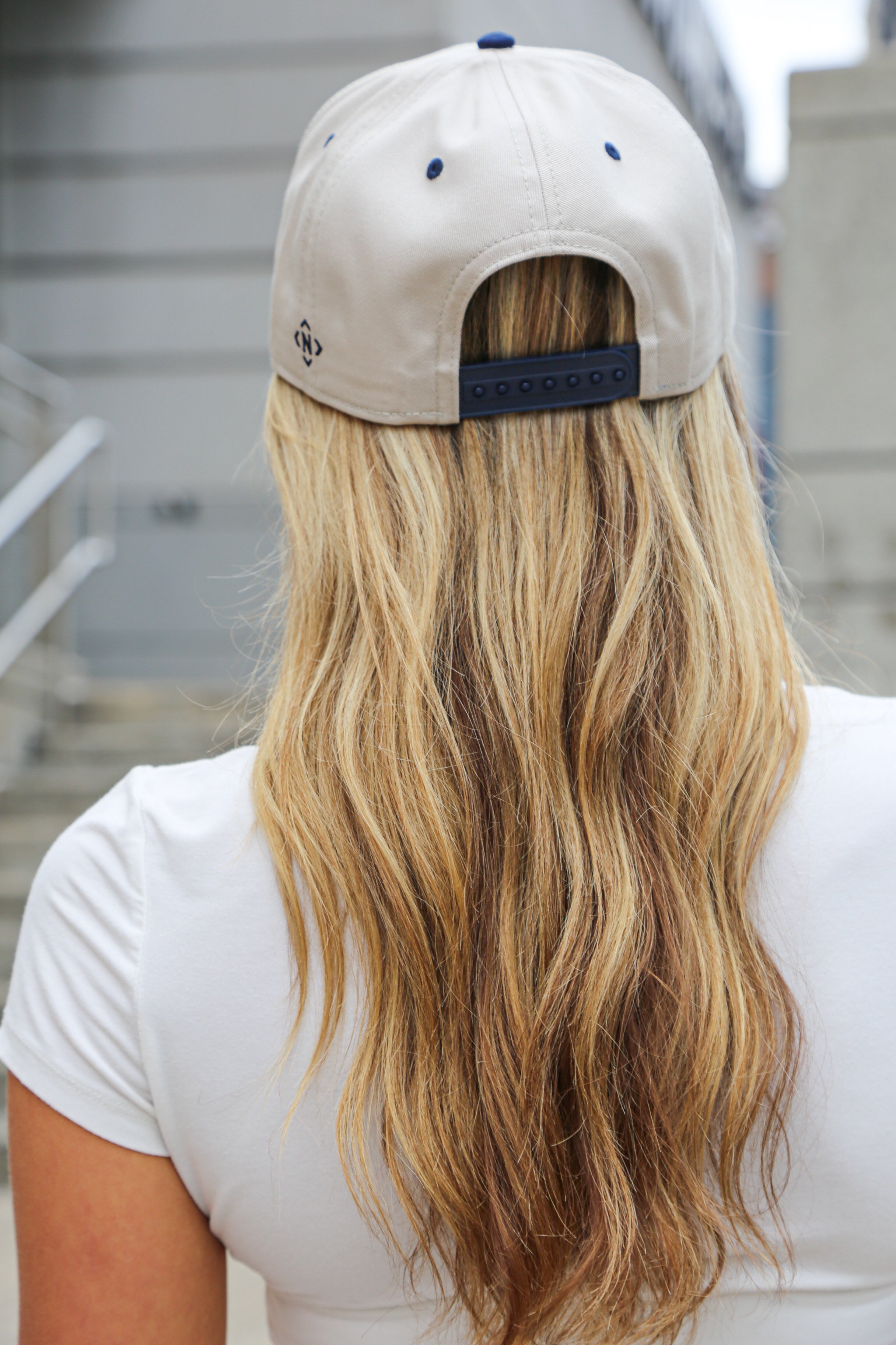 Nashville Two-Tone Collegiate Snapback [Navy/Cream]