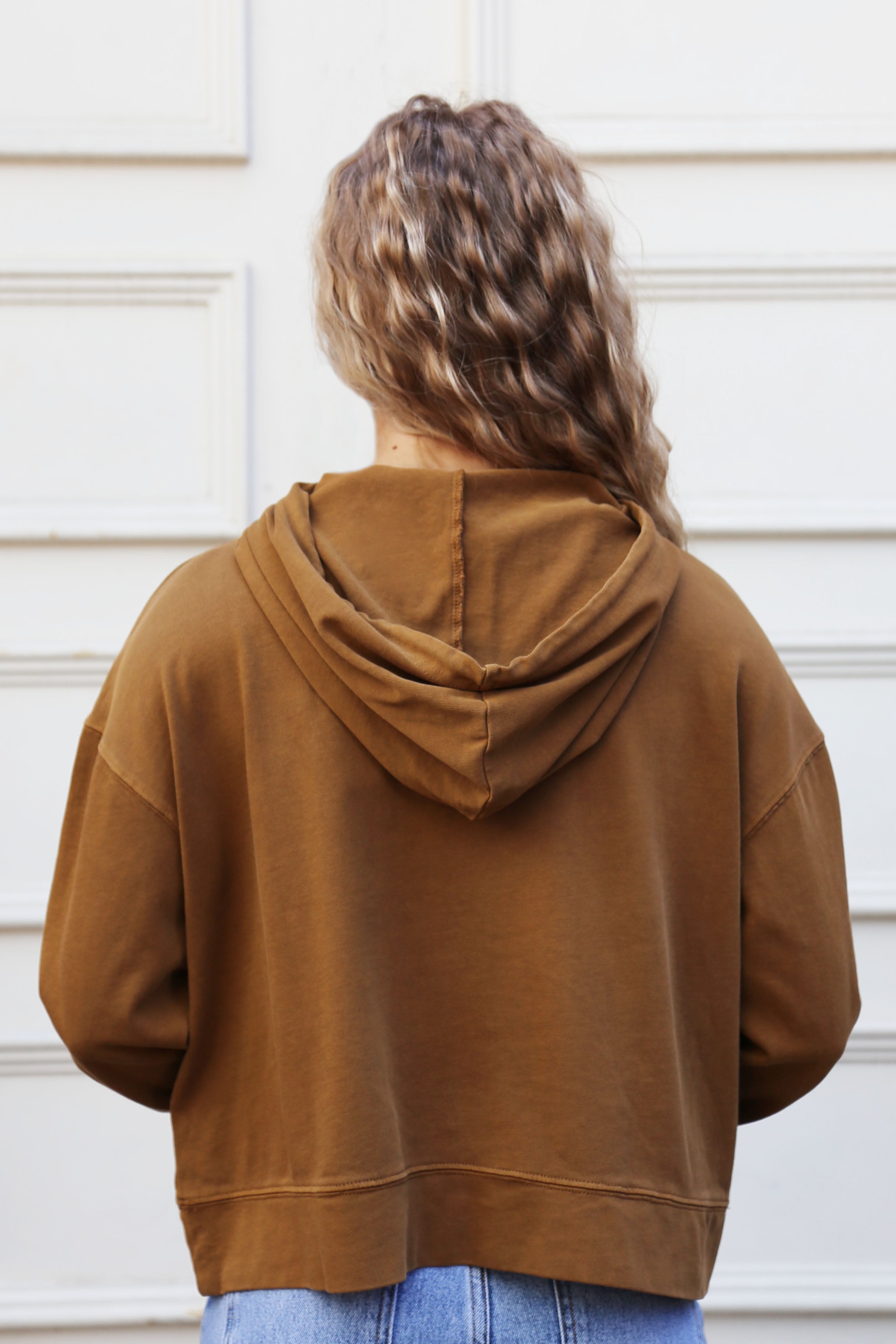 Livvy Minimalistic Hoodie [Caramel]