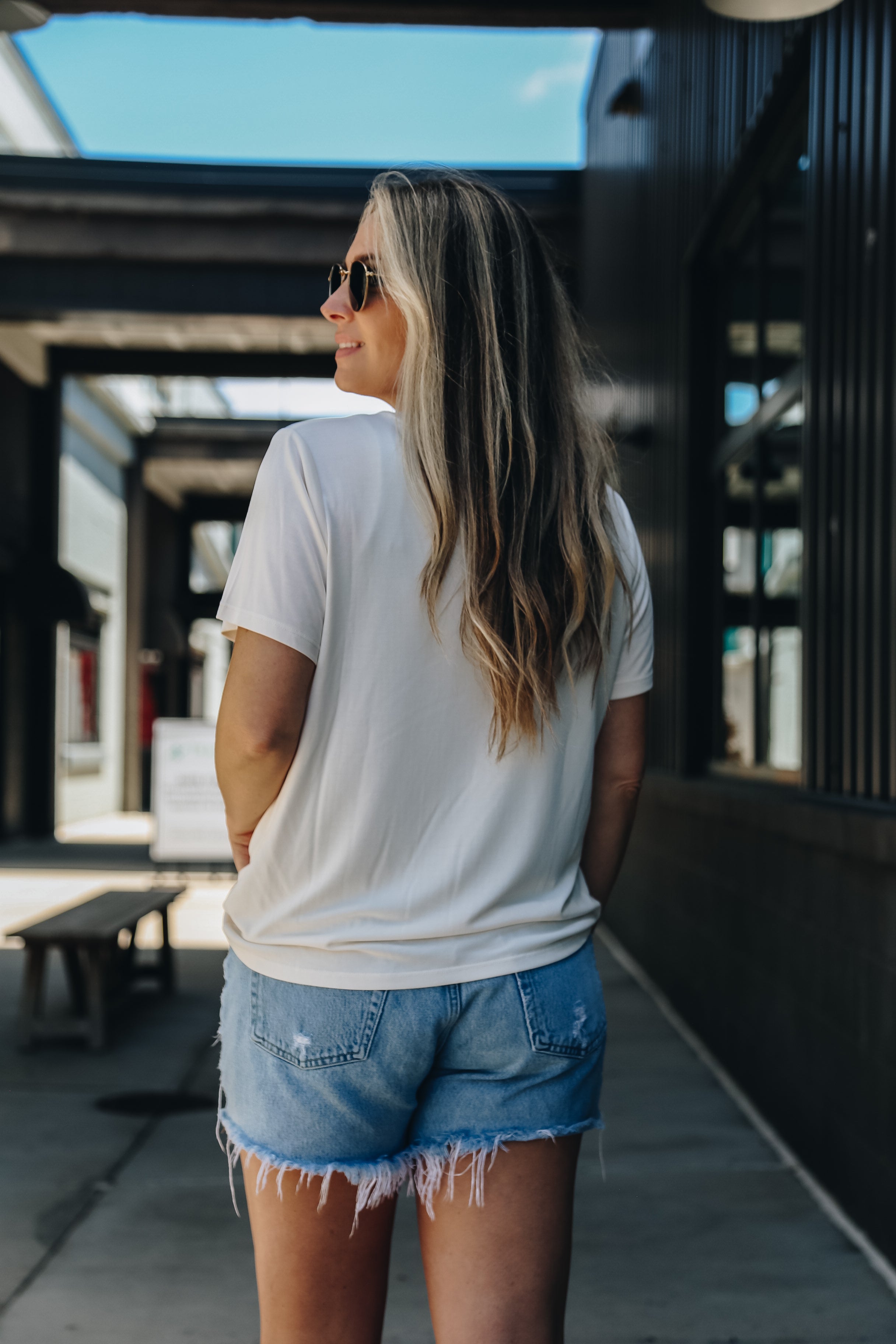 Poppy Tonal Tee [White]