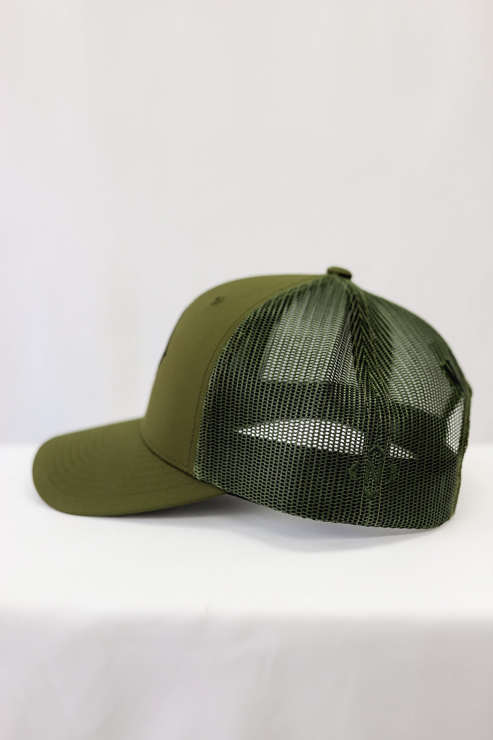 Iconic Trucker [Olive]