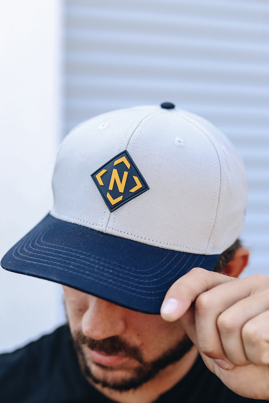 Two-Tone Iconic Snapback [Navy/Gray]